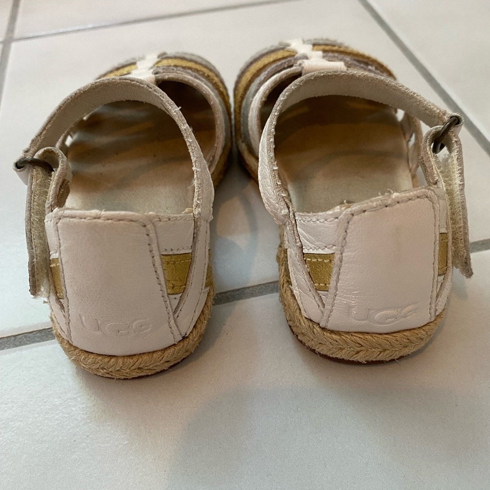 ⭐️HP⭐️UGG espadrilles for your little fashionista! - Picture 3 of 4